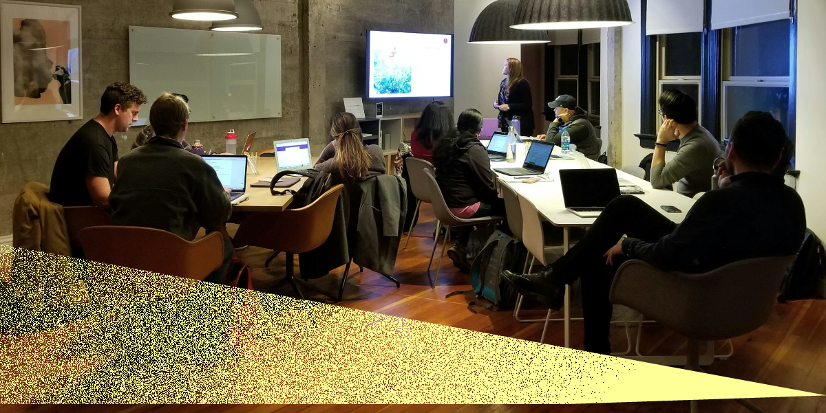 Learning Capsules: Definition, Creation and Tools
